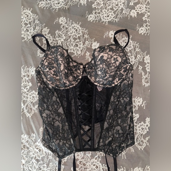 Victorias Secret Black Lace & Mesh Bustier Top - Picture 5 of 6